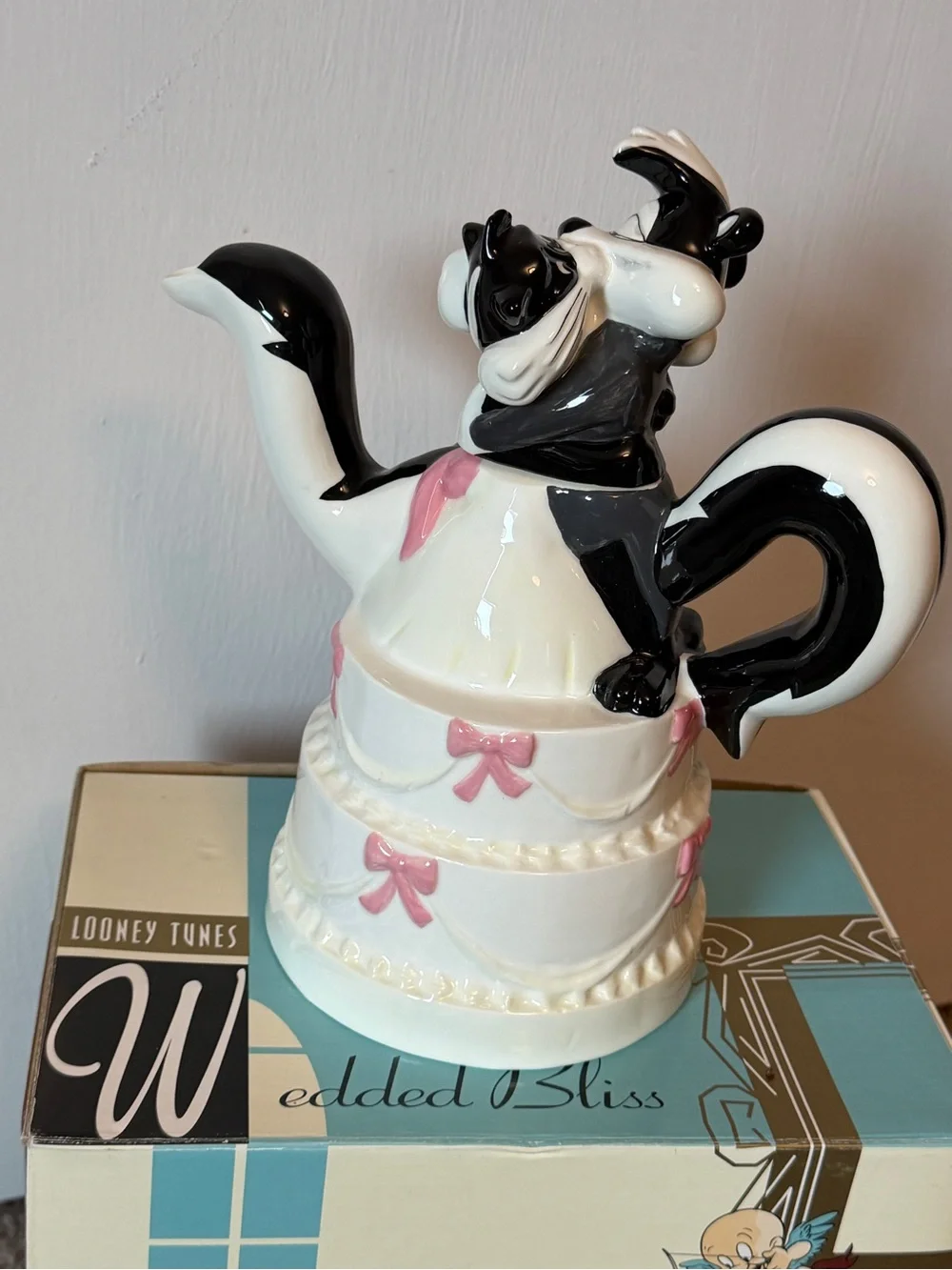 Warner Bros. Ceramic Pepe Le Pew Wedding Cake Teapot - Black, White & Pink